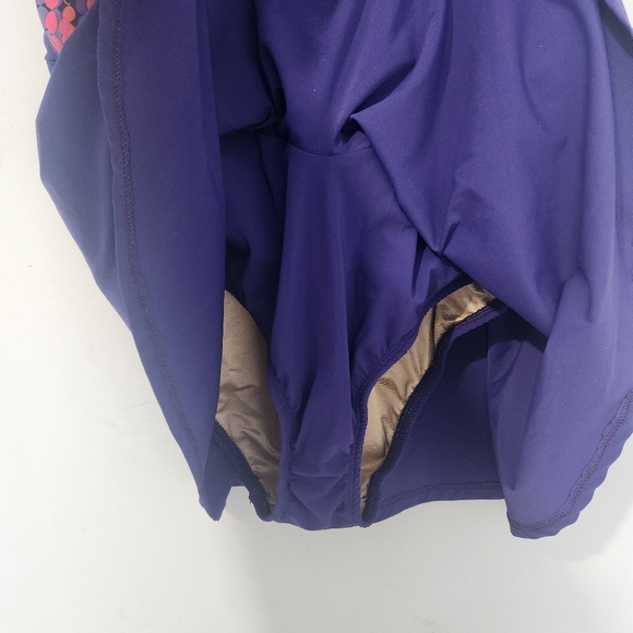 Vintage 1 Piece Swimsuit - Picture 3 of 5